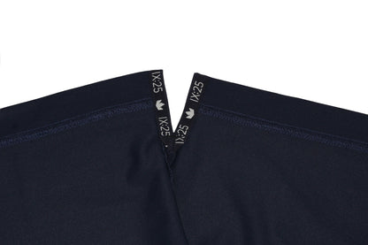 TriCrown Golf IX:25 seam tape detailing